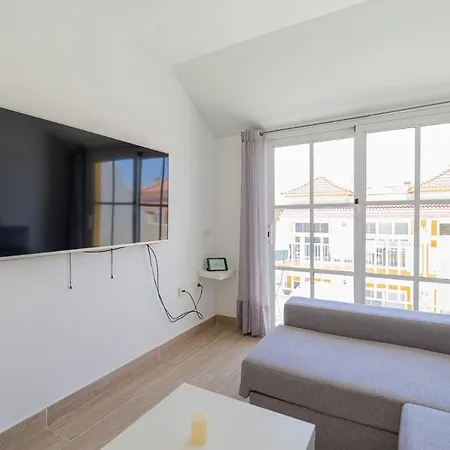 En El Castillo Con Piscina