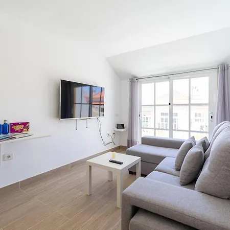 En El Castillo Con Piscina 아파트