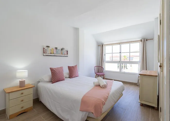 Lejlighed En El Castillo Con Piscina